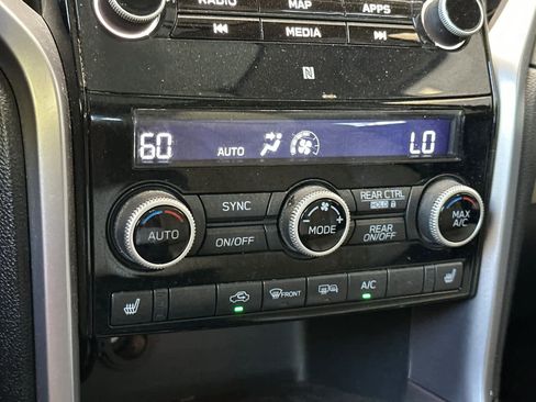 Used 2022 Subaru Ascent Limited w/ Technology Package image 24