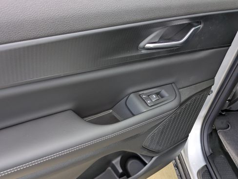 New 2026 Jeep Grand Cherokee L Laredo RWD image 12