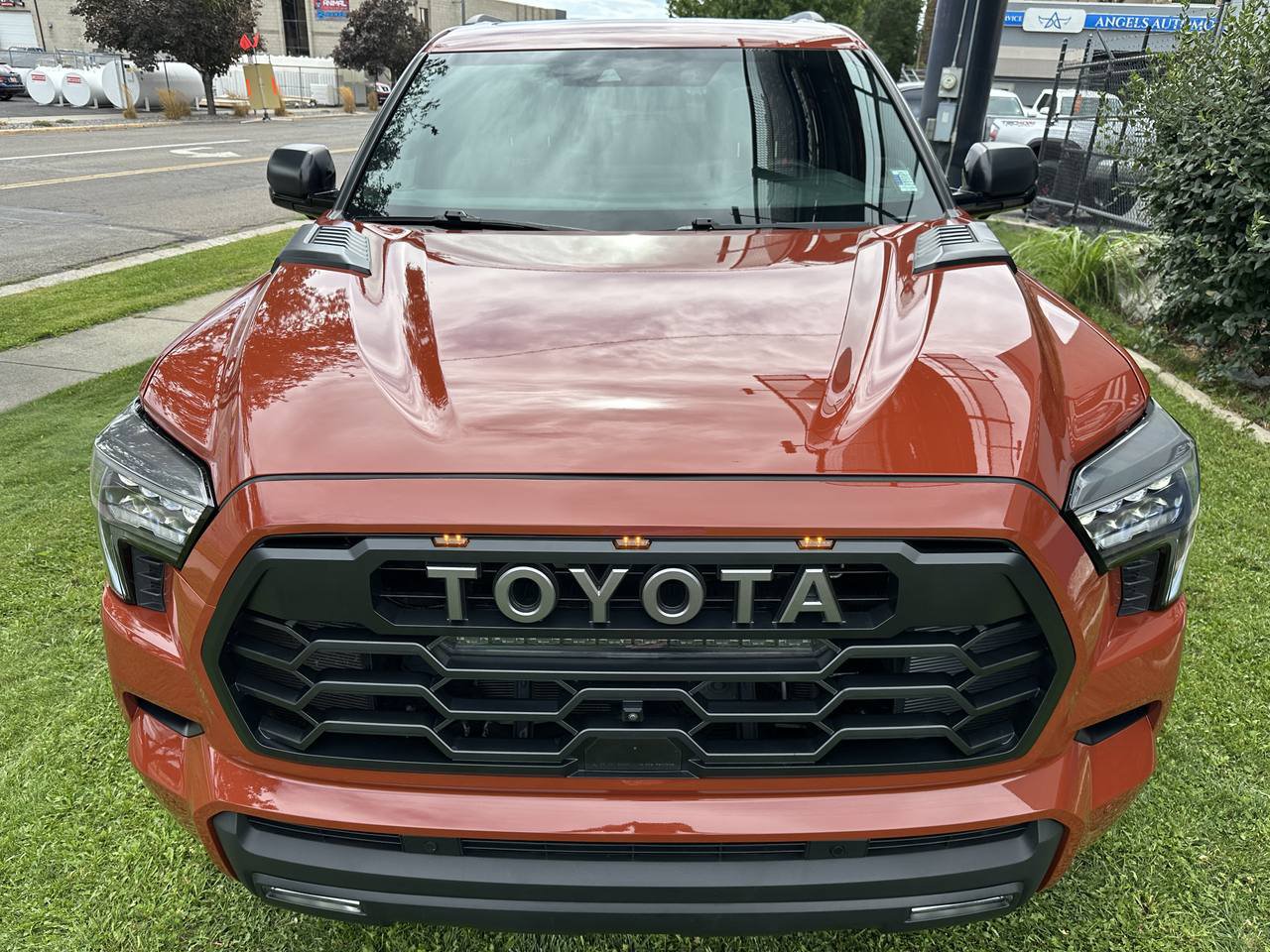 Used 2024 Toyota Sequoia TRD Pro AWD/4WD image 13