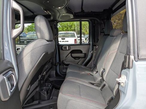 New 2026 Jeep Gladiator Rubicon AWD/4WD image 13