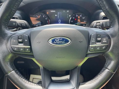 Used 2020 Ford Explorer XLT w/ Equipment Group 202A AWD/4WD image 25