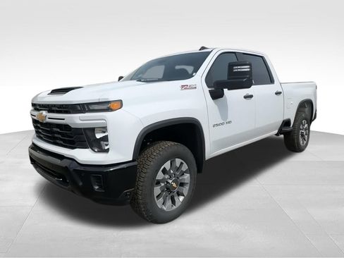 New 2026 Chevrolet Silverado 2500 Custom w/ Custom Value Package AWD/4WD image 4