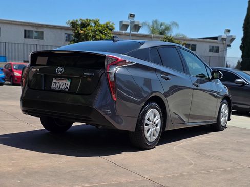 Used 2017 Toyota Prius One FWD image 12
