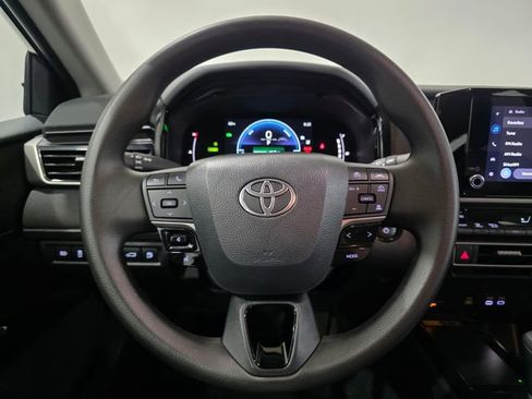 Used 2026 Toyota Camry LE image 16