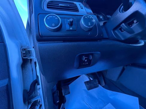 Used 2013 GMC Sierra 2500 Denali w/ Suspension Package, Off-Road image 16