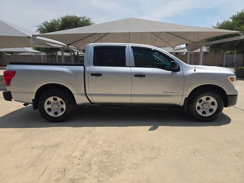 Used 2019 Nissan Titan S w/ S Utility Package RWD image 2