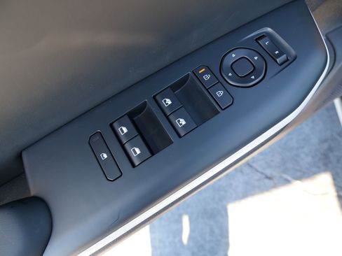 New 2025 Kia K4 GT-Line Turbo image 18