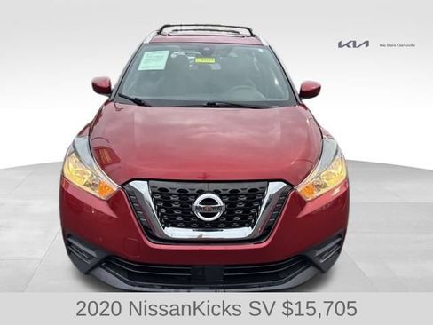 Used 2020 Nissan Kicks SV w/ Exterior Package image 3
