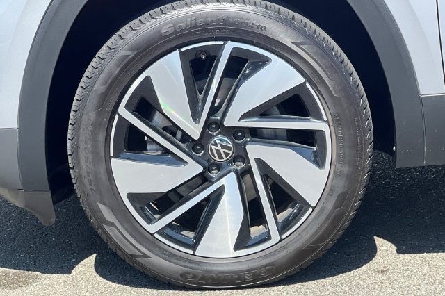 Used 2024 Volkswagen Atlas SE AWD/4WD image 33