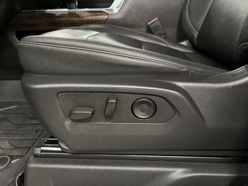 Used 2025 GMC Sierra 1500 Elevation w/ Elevation Premium Package image 27