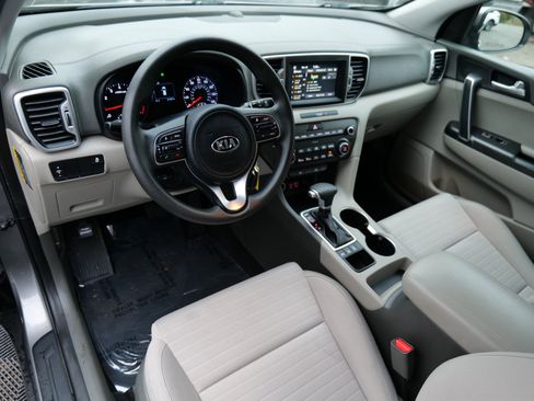 Used 2019 Kia Sportage LX w/ LX Popular Package image 14