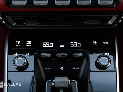 Used 2024 Porsche 911 Turbo S image 31