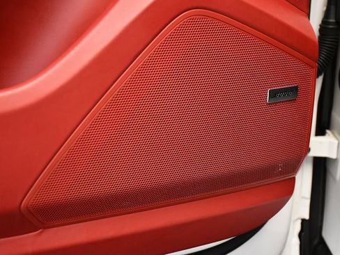 Used 2023 Porsche Cayenne Platinum Edition image 39