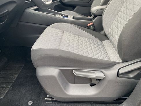 New 2026 Volkswagen Tiguan S image 16