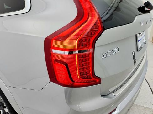 New 2025 Volvo XC90 B6 Plus w/ Protection Package Premier image 19