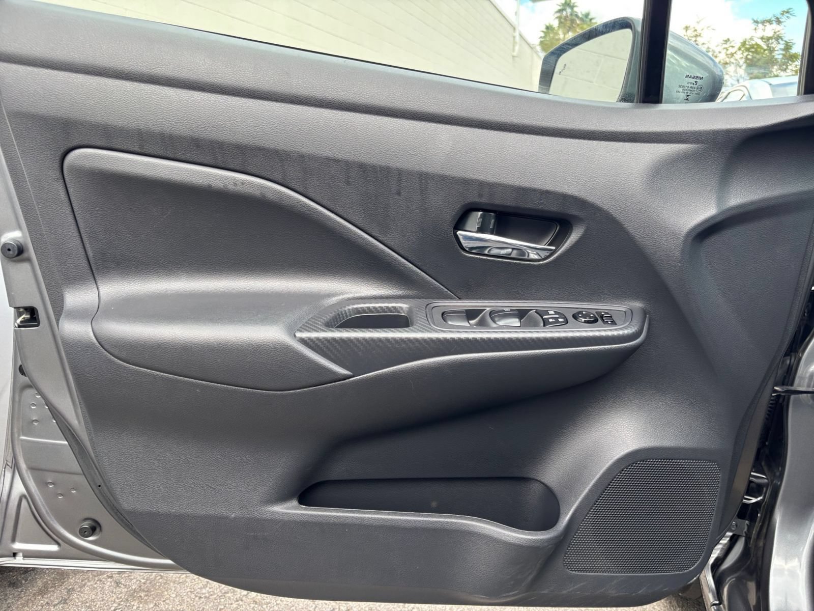 Used 2025 Nissan Versa SV FWD image 18
