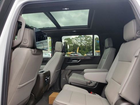 New 2026 GMC Yukon XL Elevation w/ Elevation Premium Package image 30