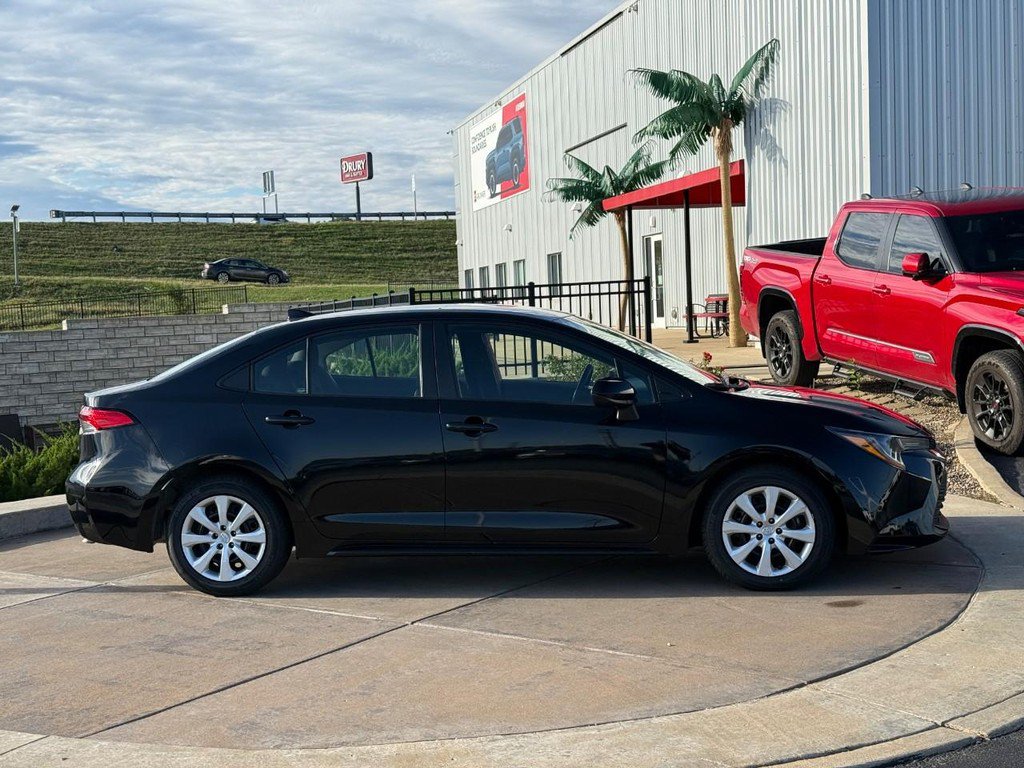 Certified 2024 Toyota Corolla LE FWD image 2