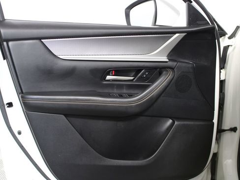 Used 2024 MAZDA CX-90 Plug-In Hybrid w/ Premium Pkg AWD/4WD image 7