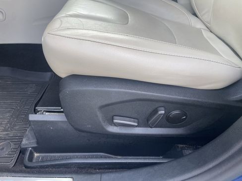 Used 2020 Ford Edge Titanium w/ Equipment Group 301A image 22