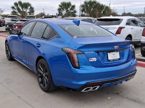 New 2026 Cadillac CT5 V image 4