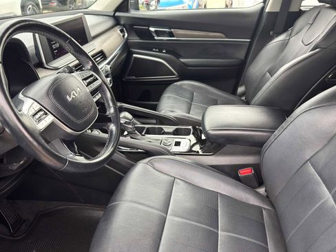 Certified 2022 Kia Telluride EX w/ EX Premium Package AWD/4WD image 10
