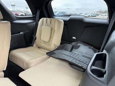 Used 2016 Ford Explorer XLT w/ Equipment Group 202A image 15