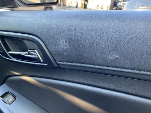 Used 2018 Chevrolet Suburban LT AWD/4WD image 29