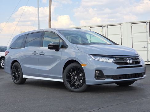 New 2026 Honda Odyssey Sport-L image 2