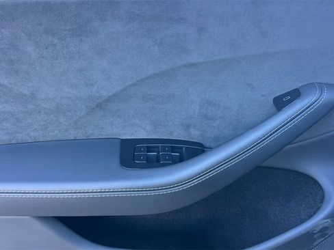 Used 2025 Tesla Model 3 Long Range image 11