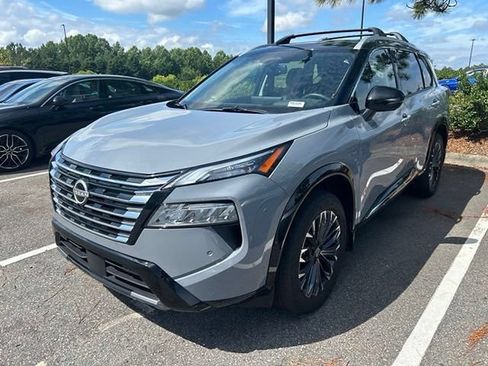 Certified 2026 Nissan Rogue Platinum w/ Platinum Premium Package AWD/4WD image 11