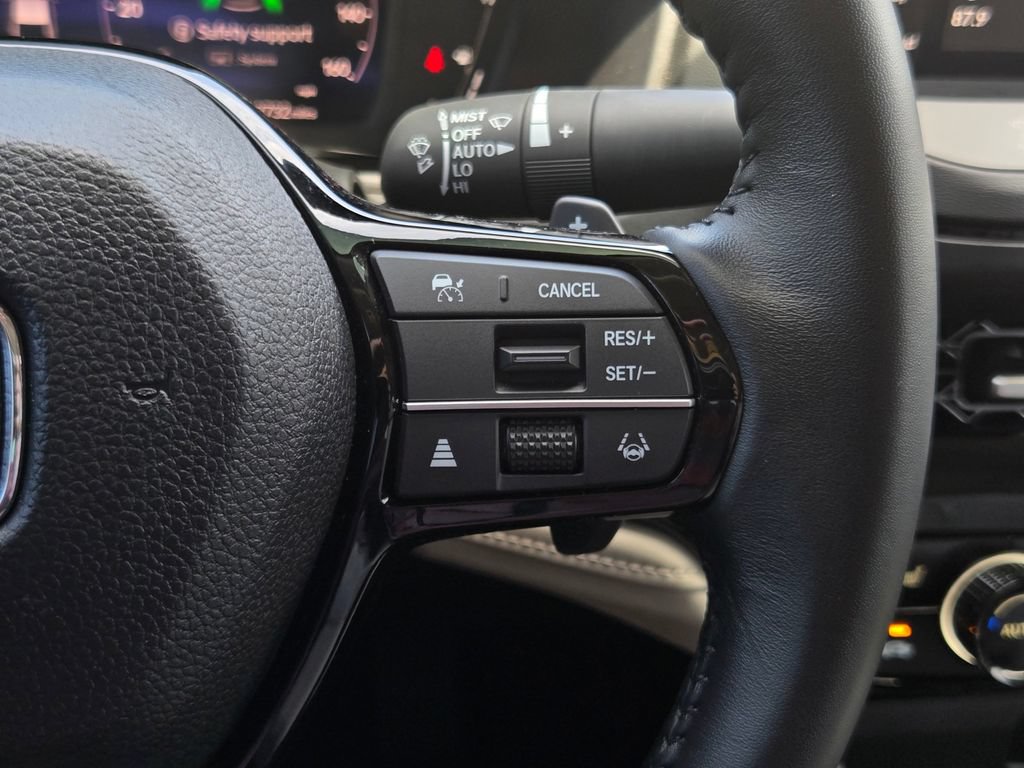 Used 2024 Honda Accord Touring image 25
