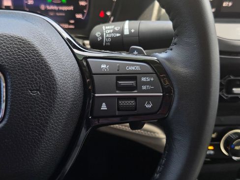 Used 2024 Honda Accord Touring image 25