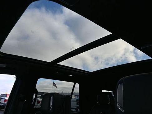 Used 2026 Cadillac Escalade V image 23