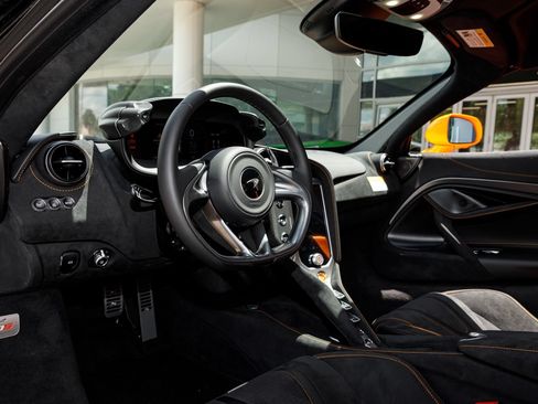 New 2027 McLaren 750S RWD image 49