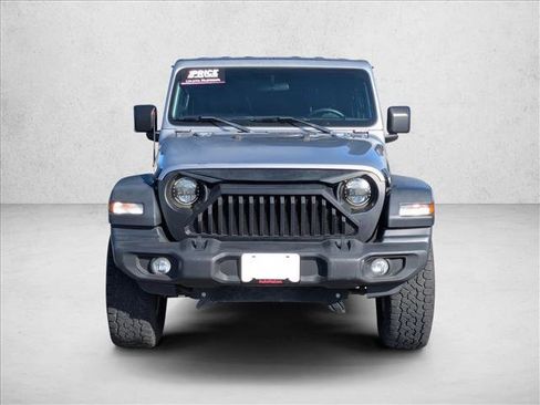Used 2018 Jeep Wrangler Unlimited Sport S AWD/4WD image 2