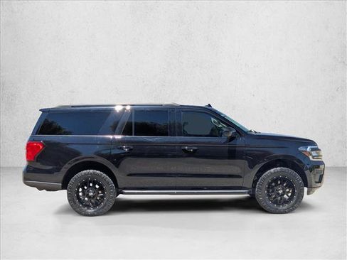 Used 2022 Ford Expedition Max XLT RWD image 4