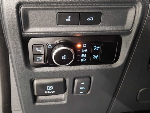 Used 2023 Ford Expedition Platinum RWD image 21