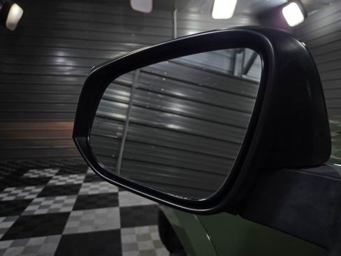 Used 2022 Toyota Tacoma TRD Sport w/ Technology Package image 31