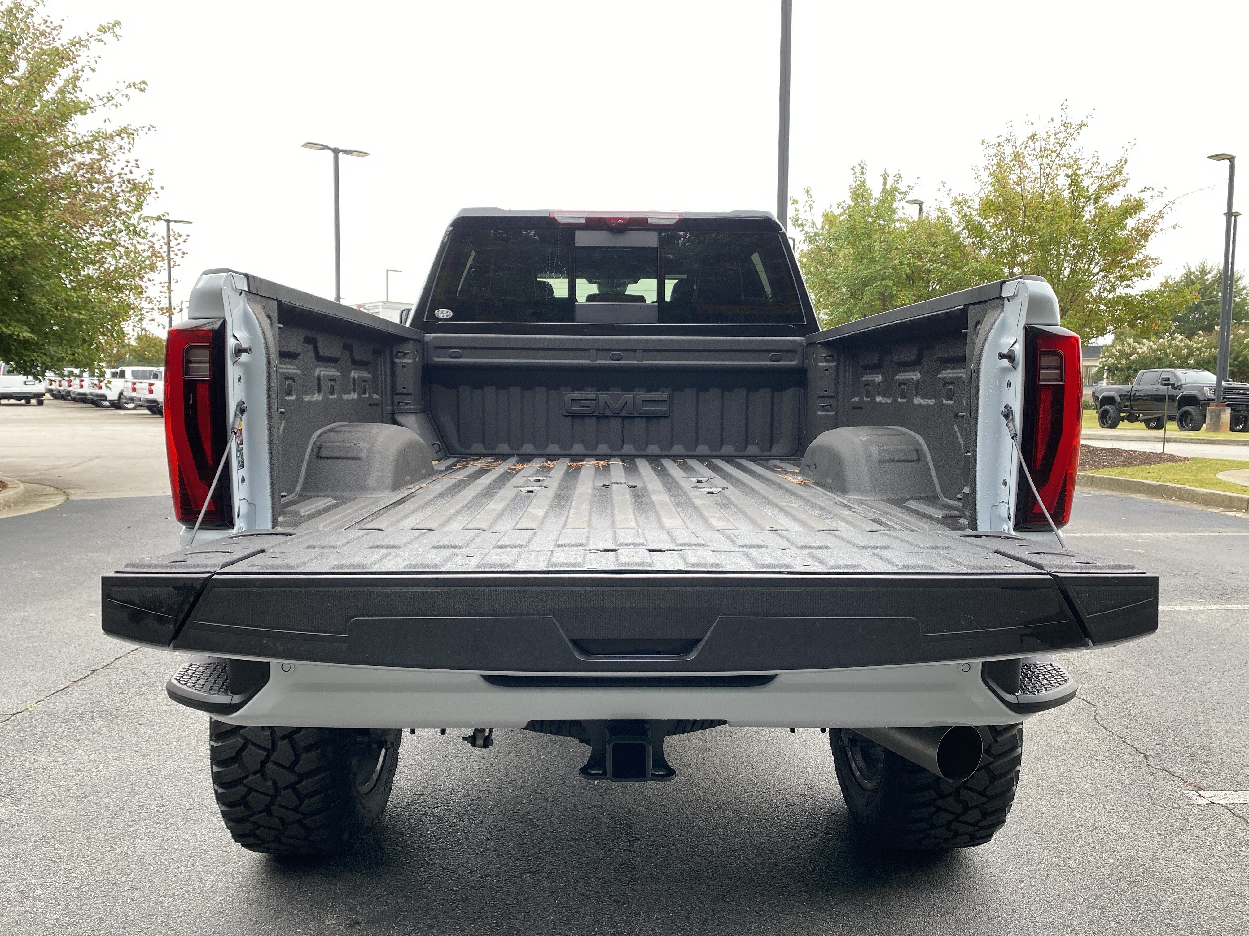 Used 2026 GMC Sierra 2500 Denali Ultimate AWD/4WD image 12