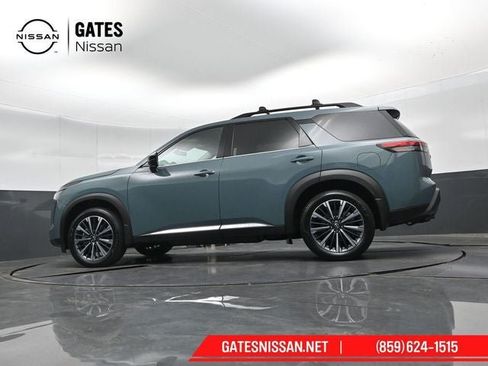 New 2026 Nissan Pathfinder Platinum AWD/4WD image 42