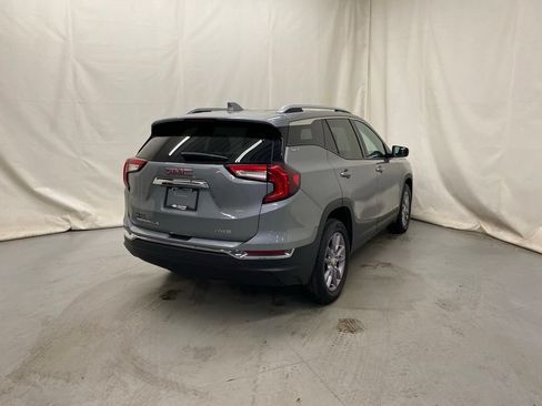 Used 2024 GMC Terrain SLT AWD/4WD image 6