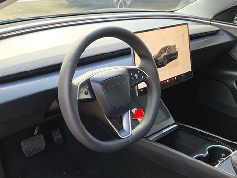 Used 2025 Tesla Model 3 Long Range RWD image 11