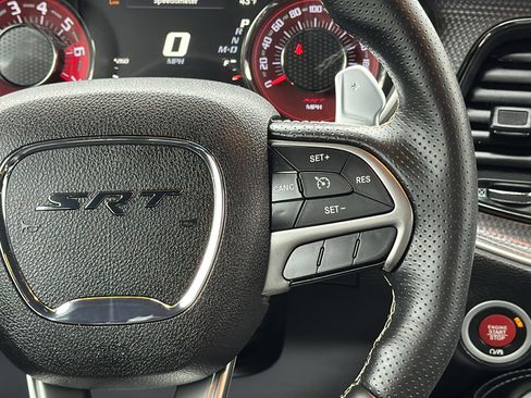 Used 2016 Dodge Challenger SRT Hellcat image 20