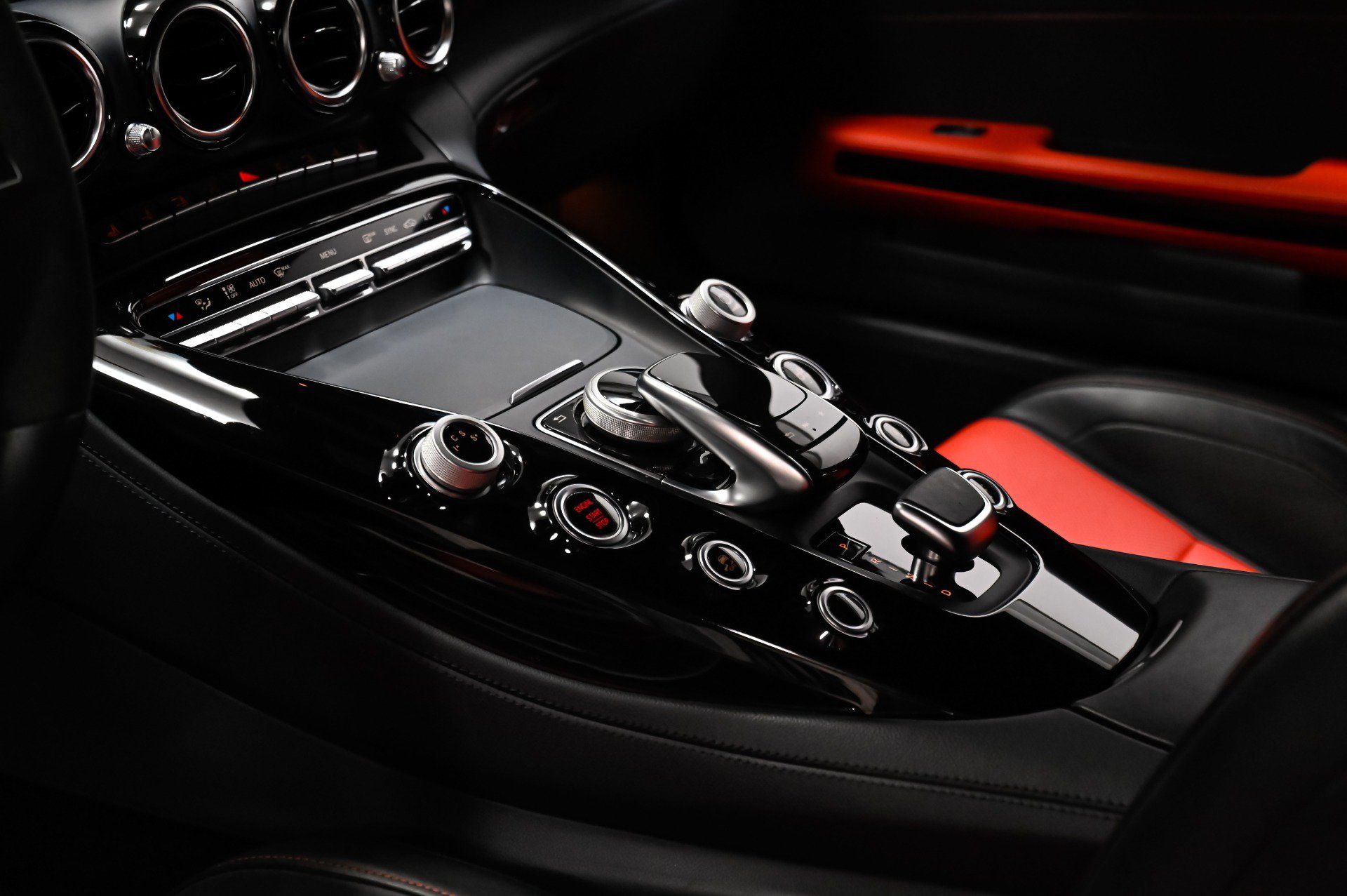 Used 2018 Mercedes-Benz AMG GT Roadster image 25