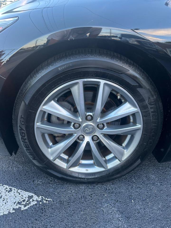 Used 2015 INFINITI Q50 Premium w/ Navigation Package RWD image 28