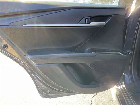 Used 2025 Toyota Camry SE image 15