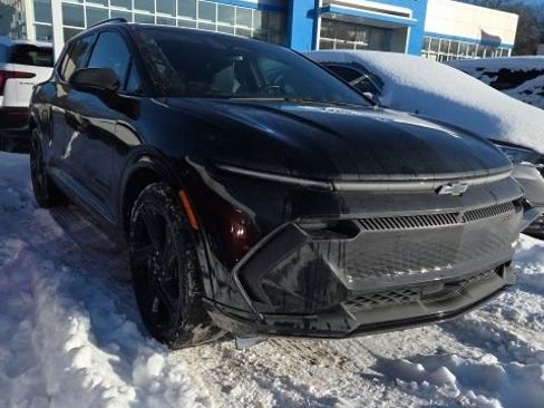 Used 2024 Chevrolet Equinox EV RS image 1