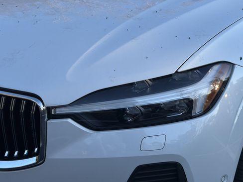 Certified 2023 Volvo XC60 B5 Plus w/ Climate Package image 6