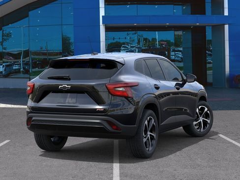 New 2026 Chevrolet Trax RS w/ Driver Confidence Package FWD image 28